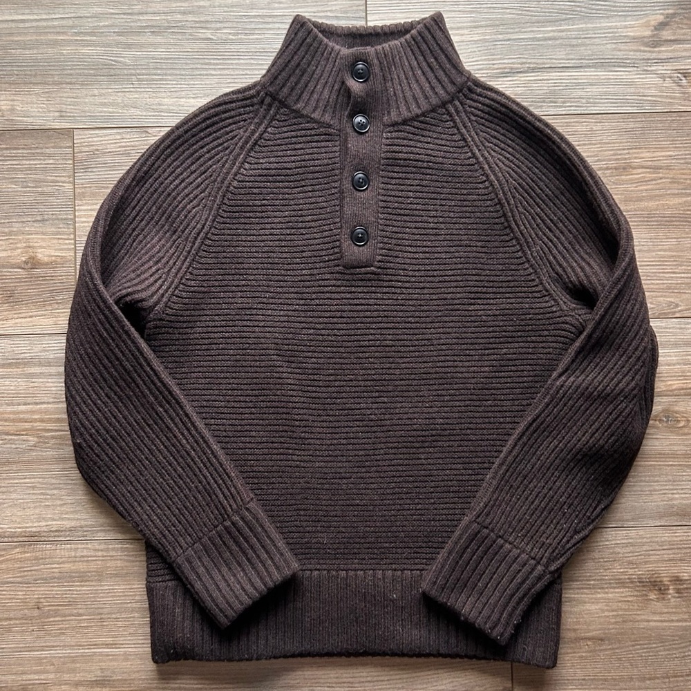 Banana Republic | Chunky Knit Italian Yarn Sweater in Chocolate Brown (Small) - Picture 6 of 15
